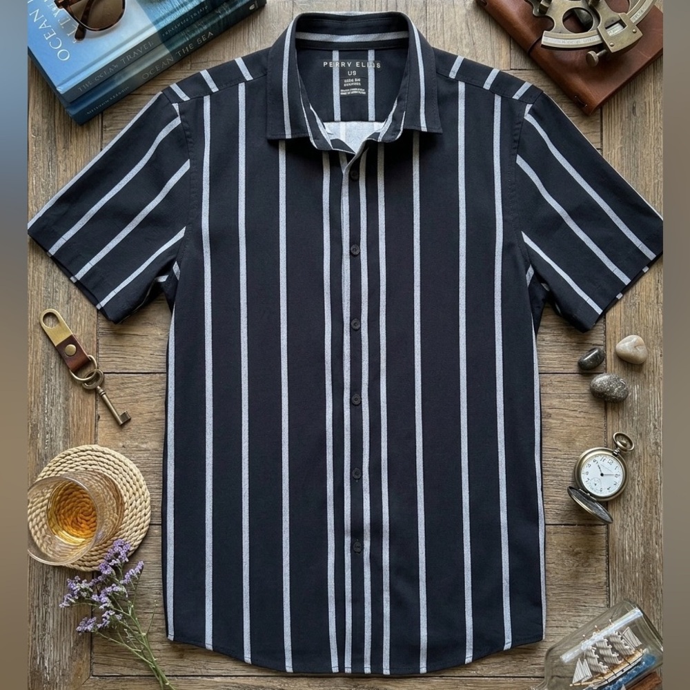 Perry Ellis Men's Large Short Sleeve Stripe Slim Fit Stretch Shirt - Navy/Blue